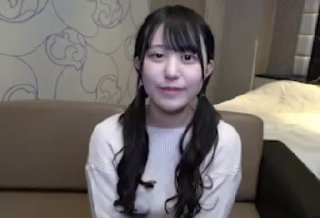 最好的色情片 : 风情少女, 毛茸茸, 日本人, 色情. 可爱的日本宝贝玩弄胖子的小鸡鸡